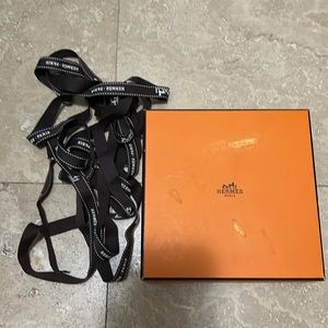Hermes box